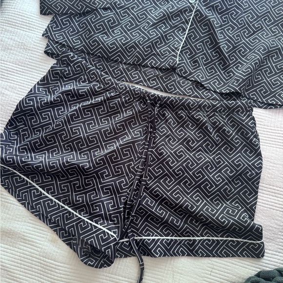 Matching pajama set - Picture 3 of 3